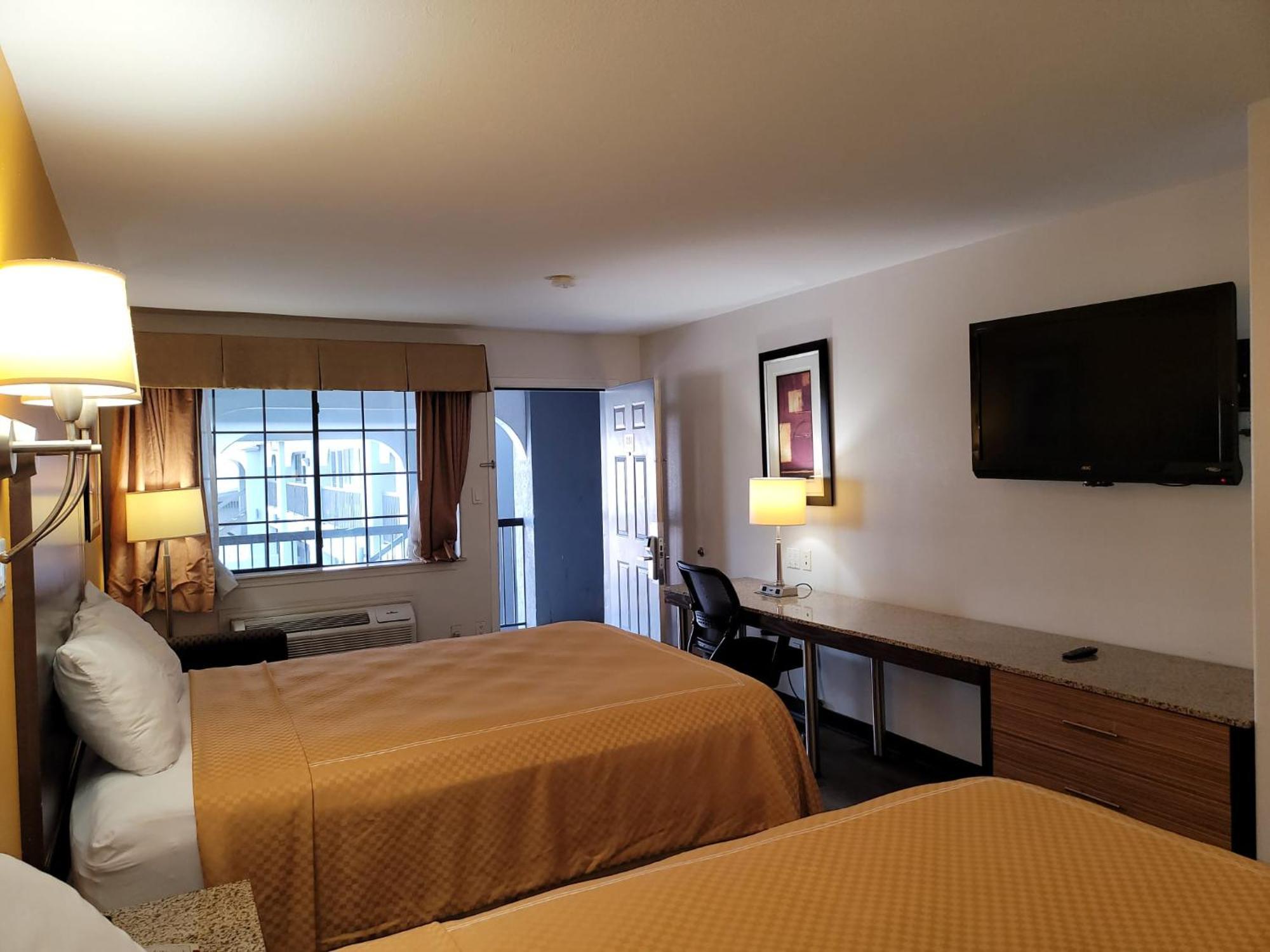 Texas Inn And Suites Raymondville Buitenkant foto