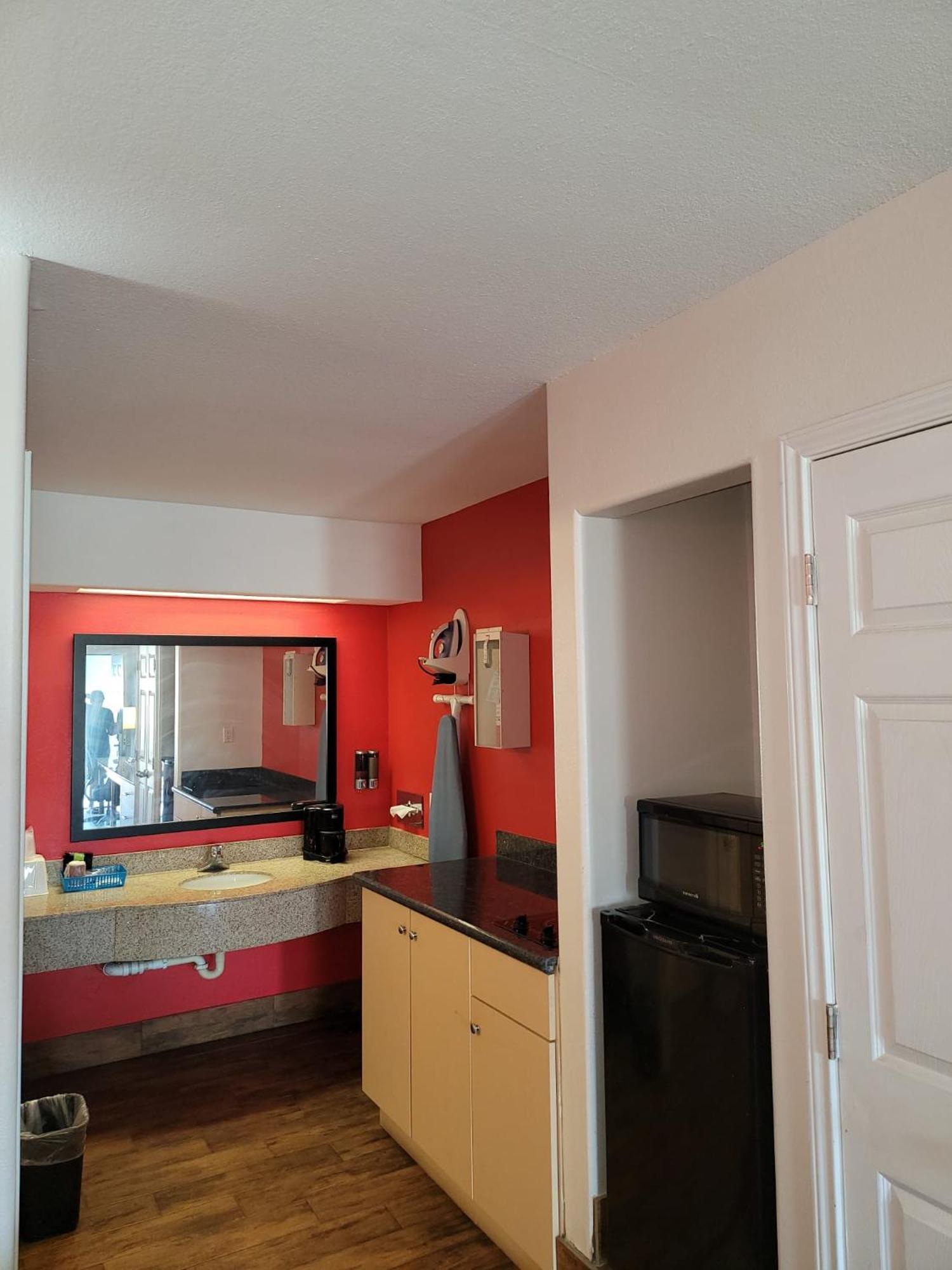 Texas Inn And Suites Raymondville Buitenkant foto