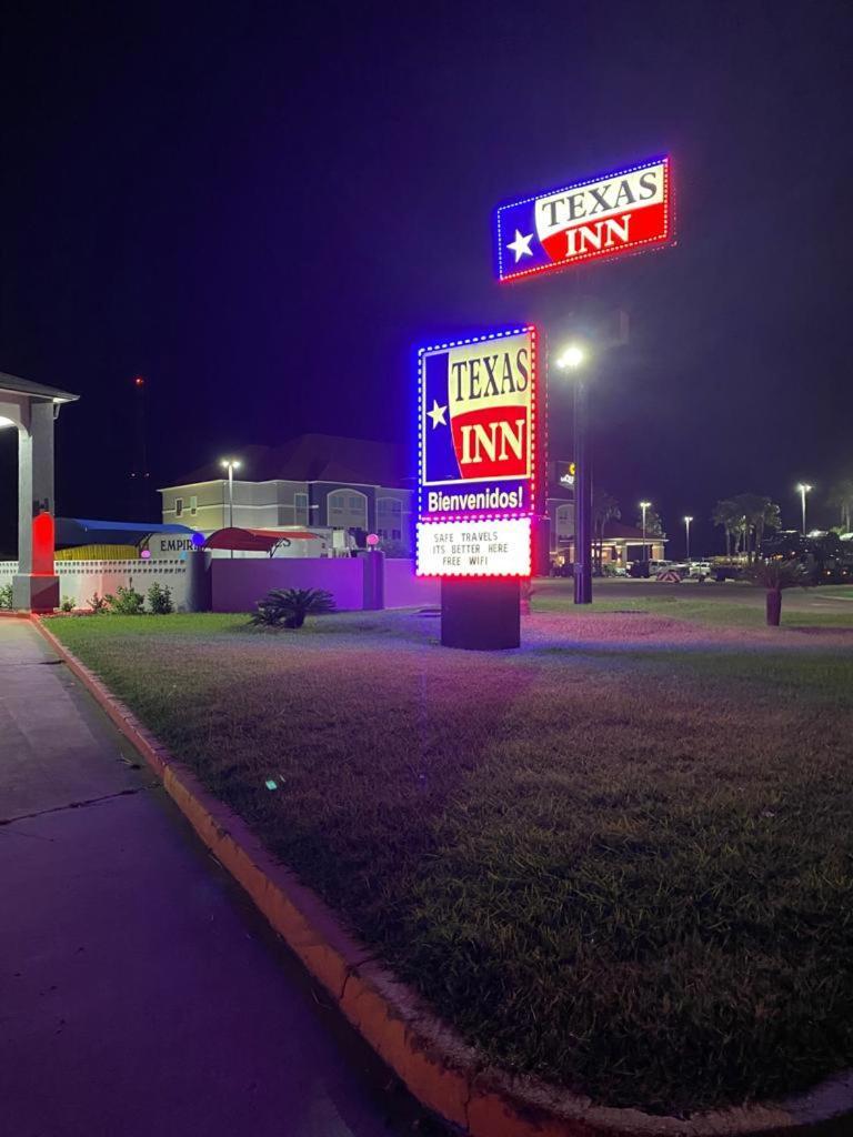 Texas Inn And Suites Raymondville Buitenkant foto